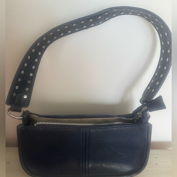 Navy Blue Stylish Women's Mini Solid Color Shoulder Bag With Rivet Decoration - Picture 3 of 6